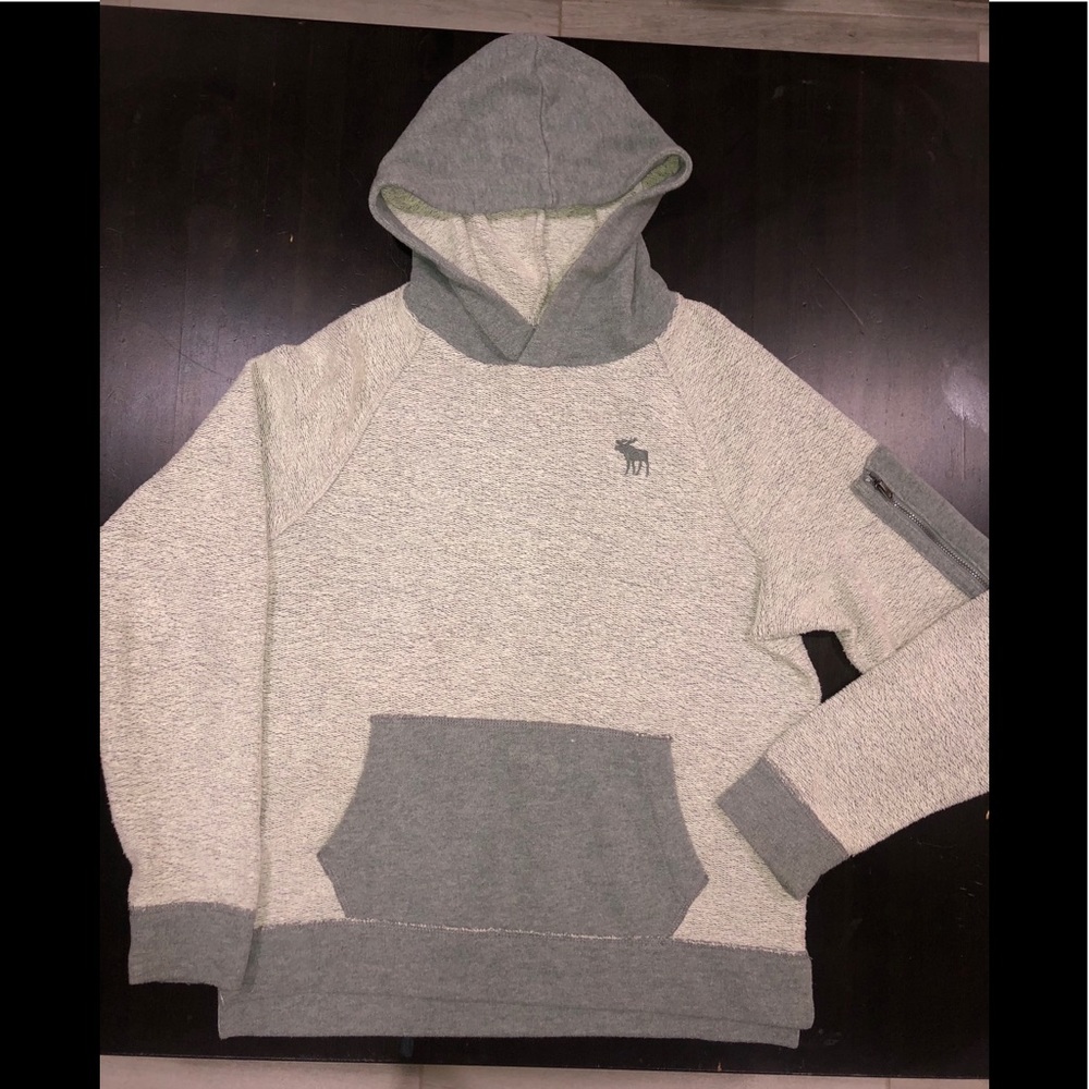 Boys Abercrombie kids pullover sweatshirt 15/16